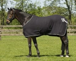 QHP Fleece Rug With Ornament