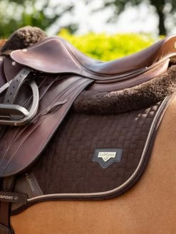 LeMieux Saddlepad Puissance Suede CC -Equestrian Supplies Online Shop 00006927W 2 218050212