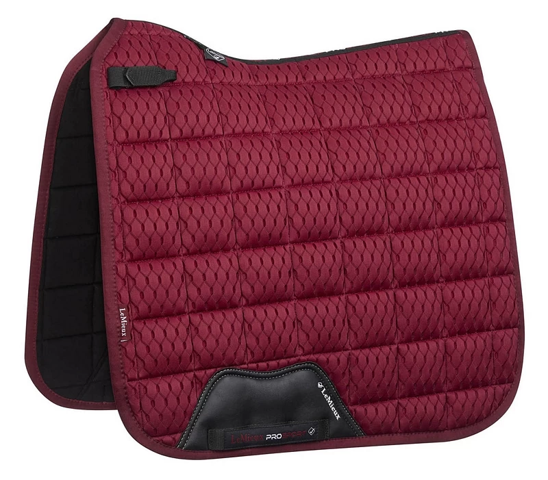 LeMieux Saddlepad Carbon Mesh Dressage 5 LeMieux Saddlepad Carbon Mesh Dressage - Image 5